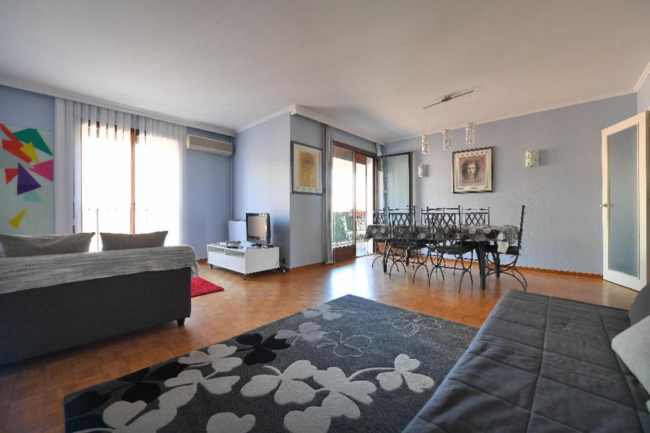 Apartament Hyper Centre D'Awinion Zewnętrze zdjęcie